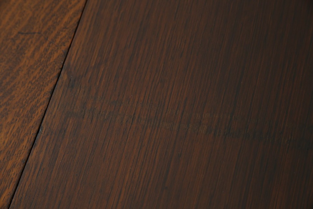 イギリスアンティーク　オーク材　脚のデザインが美しいツイストレッグバタフライテーブル　(R-063466)