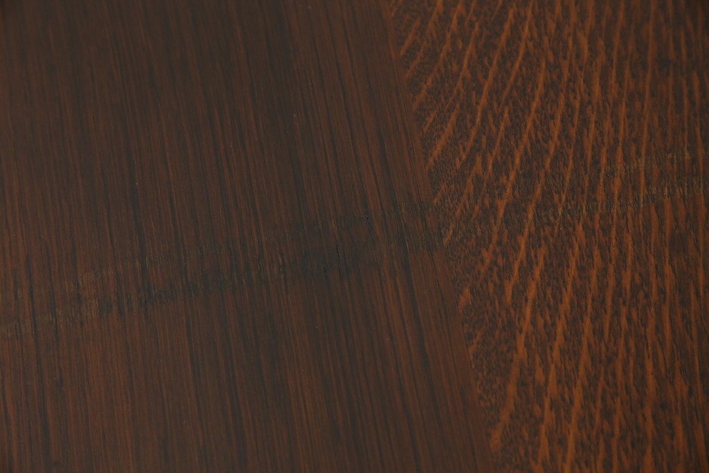 イギリスアンティーク　オーク材　脚のデザインが美しいツイストレッグバタフライテーブル　(R-063466)