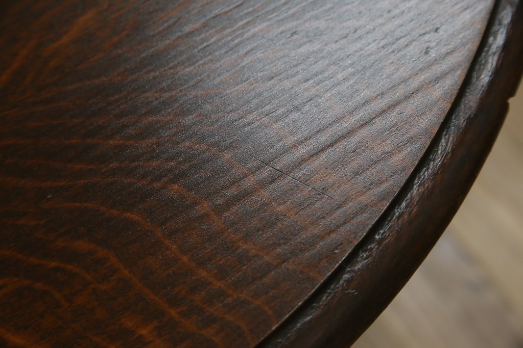 イギリスアンティーク　オーク材　脚のデザインが美しいツイストレッグバタフライテーブル　(R-063466)