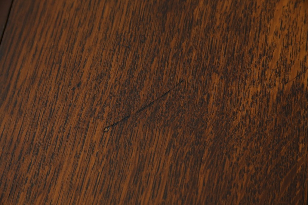 イギリスアンティーク　オーク材　脚のデザインが美しいツイストレッグバタフライテーブル　(R-063466)