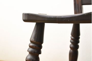 ビンテージ家具　松本民芸家具　クラシカルなダイニングづくりにぴったりの安川式スピンドルチェア2脚セット(板座チェア、ダイニングチェア、椅子、イス、ヴィンテージ)(R-063470)