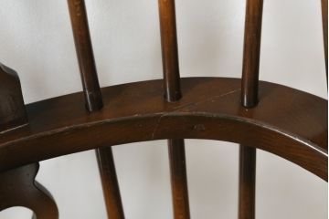 和製ビンテージ　飛騨産業　キツツキマーク　希少な絶版品!背もたれのデザインがおしゃれなウィンザーチェア2脚セット(ヴィンテージ、ウインザーチェア、アームチェア、椅子、イス、板座チェア、ダイニングチェア)(R-063473)