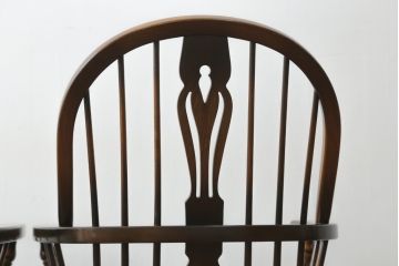 和製ビンテージ　飛騨産業　キツツキマーク　希少な絶版品!背もたれのデザインがおしゃれなウィンザーチェア2脚セット(ヴィンテージ、ウインザーチェア、アームチェア、椅子、イス、板座チェア、ダイニングチェア)(R-063473)