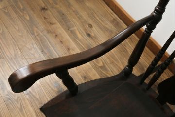 和製ビンテージ　松本民芸家具　くつろぎの時間におすすめの#39A型ロッキングチェア(ヴィンテージ、板座チェア、アームチェア、揺り椅子、イス)(定価約20万円)(R-063475)