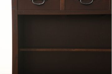 中古　民芸家具　欅(ケヤキ)材　上質な和の空間づくりに取り入れたいシックな水屋箪笥(収納棚、戸棚、食器棚、重ね戸棚、キャビネット)(R-063477)