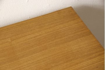 中古　美品　国産手造り家具　タモ材　和モダンの雰囲気高める水屋箪笥サイドボード(サイドキャビネット、戸棚、収納棚、引き出し)(R-063481)
