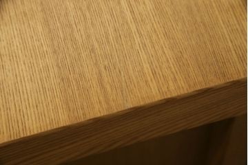 中古　美品　国産手造り家具　タモ材　和モダンの雰囲気高める水屋箪笥サイドボード(サイドキャビネット、戸棚、収納棚、引き出し)(R-063481)