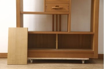 中古　国産手造り家具　タモ材　和モダンの雰囲気高める飾り棚(茶棚、和風キャビネット、戸棚、収納棚、引き出し)(R-063482)