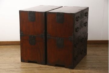 和製アンティーク　特注!!最高級　前面欅(ケヤキ)材　上品な和の雰囲気漂う分厚い金具の合わせ一間二段重ね仙台箪笥(和たんす、収納箪笥、夫婦箪笥、衣装タンス、引き出し、チェスト)(R-063483)