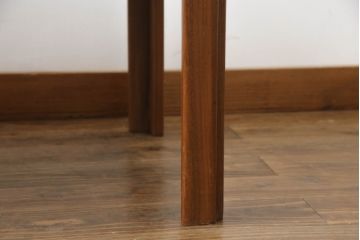 イギリスビンテージ　G-PLAN(ジープラン)　チーク材　花模様が愛らしいタイルトップのローテーブル(サイドテーブル、センターテーブル、コーヒーテーブル、ヴィンテージ)(R-063494)
