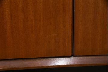 イギリスビンテージ　レア品　希少モデル!　nathan(ネイサン)社　スタイリッシュなサイドボード(サイドキャビネット、リビングボード、収納棚、戸棚、引き出し、ヴィンテージ、北欧)(R-063500)