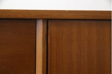 イギリスビンテージ　レア品　希少モデル!　nathan(ネイサン)社　スタイリッシュなサイドボード(サイドキャビネット、リビングボード、収納棚、戸棚、引き出し、ヴィンテージ、北欧)(R-063500)