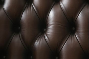 イギリスビンテージ　本革(レザー)　猫脚がお洒落!!上品な佇まいのウイングバックソファ(ウィングバックソファ、アームチェア、1人掛けソファ、1P、ヴィンテージ)(R-063507)