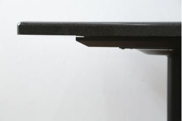 中古　特注　御影石　スタイリッシュでモダンな雰囲気漂うラウンジテーブル(サイドテーブル、コーヒーテーブル)(R-063515)
