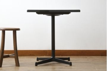 中古　特注　御影石　スタイリッシュでモダンな雰囲気漂うラウンジテーブル(サイドテーブル、コーヒーテーブル)(R-063517)
