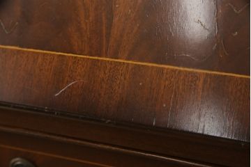 イギリスアンティーク　希少サイズ　ウォールナット材　幅狭サイズが取り入れやすいビューローブックケース(本箱、収納棚、戸棚、引き出し、キャビネット、ライティングビューロー、ワークデスク、在宅ワーク、在宅用)(R-063532)