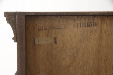 イギリスアンティーク　希少サイズ　ウォールナット材　幅狭サイズが取り入れやすいビューローブックケース(本箱、収納棚、戸棚、引き出し、キャビネット、ライティングビューロー、ワークデスク、在宅ワーク、在宅用)(R-063532)
