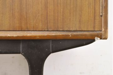 イギリスビンテージ　Jentique(ジェンティーク)　洗練されたデザインが魅力的なサイドボード(テレビ台、テレビボード、収納棚、戸棚、サイドキャビネット、引き出し、北欧)(R-063535)