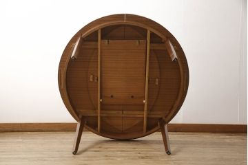 イギリスビンテージ　チーク材　ビーチ材　ナチュラルスタイルのお部屋づくりにぴったりのエクステンションテーブル(ダイニングテーブル、拡張式テーブル、丸テーブル、ラウンドテーブル、食卓、2人掛け、4人掛け、6人掛け、ヴィンテージ)(R-063537)