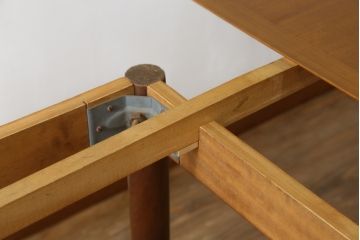 デンマークビンテージ　北欧ヴィンテージ　チーク材　すっきりとした佇まいが魅力的なエクステンションテーブル(ダイニングテーブル、4人掛け、6人掛け、8人掛け、伸長式、食卓、作業台)(R-063542)