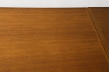 デンマークビンテージ　北欧ヴィンテージ　チーク材　すっきりとした佇まいが魅力的なエクステンションテーブル(ダイニングテーブル、4人掛け、6人掛け、8人掛け、伸長式、食卓、作業台)(R-063542)