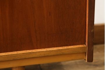 デンマークビンテージ　シンプルでスッキリとしたデザインが北欧らしいルームディバイダー(テレビ台、テレビボード、飾り棚、キャビネット、収納棚、戸棚、オープンラック、間仕切り、ヴィンテージ)(R-063544)