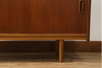 デンマークビンテージ　シンプルでスッキリとしたデザインが北欧らしいルームディバイダー(テレビ台、テレビボード、飾り棚、キャビネット、収納棚、戸棚、オープンラック、間仕切り、ヴィンテージ)(R-063544)