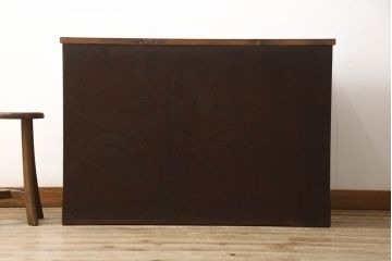 和製ビンテージ　岩谷堂箪笥　天板リメイク　細やかで上品な金具が魅力的な収納箪笥(ヴィンテージ、和タンス、引き出し、リビングボード)(R-063555)