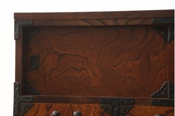 中古　岩谷堂箪笥　脚(台輪付き)リメイク　和の趣あふれる収納箪笥(引き出し、和タンス、衣装箪笥)(R-063557)
