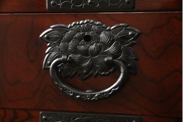 中古　熊野洞　本漆仕上げ　職人技!繊細な作りをした金具が魅力の小引き出し(仙台箪笥、小物収納、卓上収納)(R-063559)