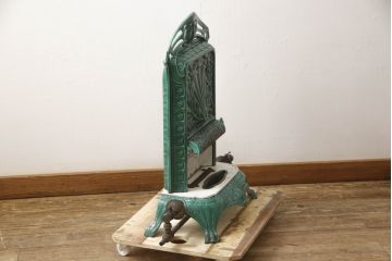 ジャンク品　和製アンティーク　グリーンカラーが空間のアクセントになるホーロー引きのガスストーブ(ホウロウ、琺瑯、暖炉、ヒーター、ディスプレイ)(R-063560)