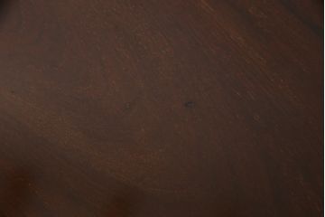 イギリスアンティーク　ウォールナット　高級品!!　凝ったデザインの透かし彫りがおしゃれなオケージョナルテーブル(サイドテーブル、カフェテーブル、コーヒーテーブル、ナイトテーブル)(R-063561)