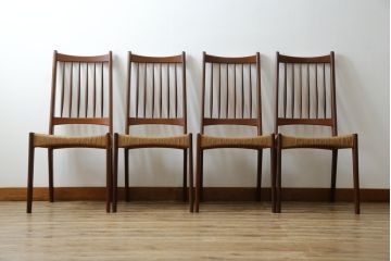 デンマークビンテージ　Mogens Kold(モーエンス・コード社)　Arne Hovmand Olsen(アルネ・ホブマン・オルセン)デザイン　通気性に優れたペーパーコードチェア4脚セット(ダイニングチェア、アームレスチェア、椅子、イス、ヴィンテージ、北欧)(R-063567)