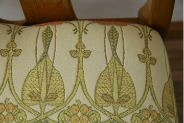 イギリスビンテージ　nathan(ネイサン)社　ビーチ材　エレガントなデザインのファブリックがお洒落!!品のある佇まいが目を惹くダイニングチェア　(R-063573)