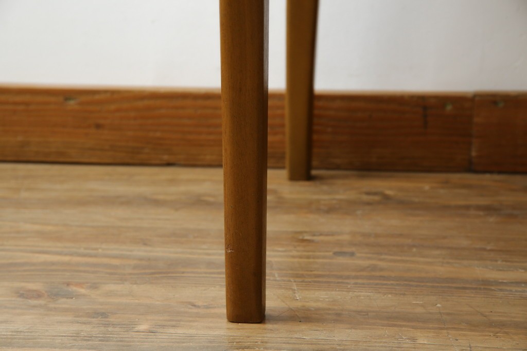 イギリスビンテージ　nathan(ネイサン)社　ビーチ材　エレガントなデザインのファブリックがお洒落!!品のある佇まいが目を惹くダイニングチェア　(R-063573)