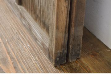 アンティーク建具　時を重ねた木色が印象深いガラス戸2枚セット(引き戸)(R-063580)