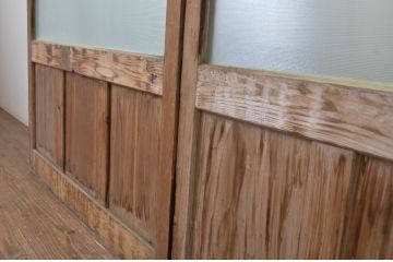 アンティーク建具　プレスガラス入り　光を取り入れたいお部屋におすすめのガラス戸2枚セット(引き戸)(R-063581)