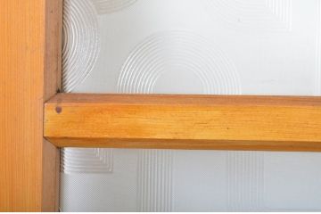 アンティーク建具　レトロなプレスガラス入り!光の反射でお部屋を彩るガラス戸1枚(引き戸)(R-063583)