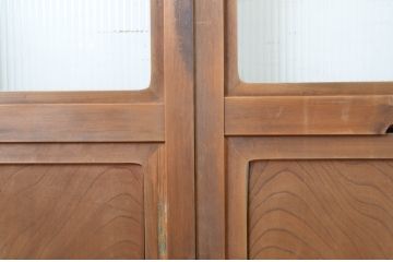 アンティーク建具　腰板欅(ケヤキ)材　モールガラス入り　和洋どちらにも合う両開きドア1対(扉、木製扉、ガラス扉、玄関ドア)(R-063585)