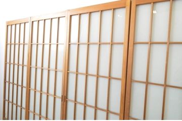 昭和レトロ　上品な和の空間づくりにおすすめのガラス入り格子戸4枚セット(建具、格子戸、引き戸、ガラス戸)(R-063587)