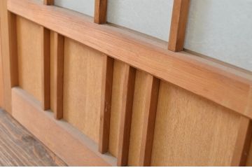 昭和レトロ　上品な和の空間づくりにおすすめのガラス入り格子戸4枚セット(建具、格子戸、引き戸、ガラス戸)(R-063587)
