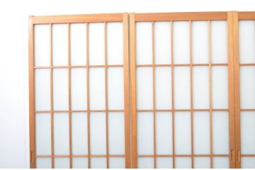 昭和レトロ　上品な和の空間づくりにおすすめのガラス入り格子戸4枚セット(建具、格子戸、引き戸、ガラス戸)(R-063587)