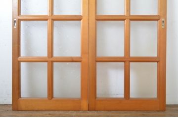 昭和レトロ　ヒノキ(檜)材　昭和の懐かしい雰囲気のあるレトロなガラス戸2枚セット(建具、引き戸)(R-063588)