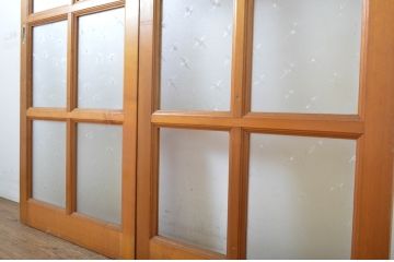 昭和レトロ　ヒノキ(檜)材　昭和の懐かしい雰囲気のあるレトロなガラス戸2枚セット(建具、引き戸)(R-063588)