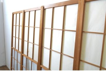 昭和レトロ　どこか懐かしい雰囲気漂うレトロな幅狭雪見障子戸4枚セット(建具、擦り上げ障子戸、擦上障子戸、引き戸)(R-063589)