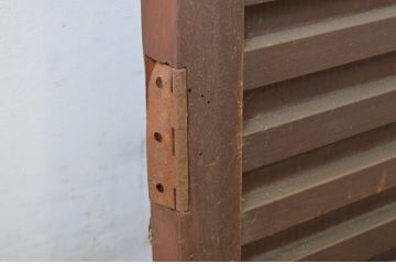 アンティーク建具　細かな横桟が魅力的な舞良戸の扉1枚(ドア、木製扉、玄関ドア)(R-063591)