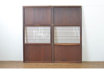 アンティーク建具　レーザー組子入り　渋みのある色合いが魅力の組子帯戸2枚セット(引き戸、格子戸、レーザー組子板戸)(R-063592)