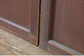 アンティーク建具　レーザー組子入り　渋みのある色合いが魅力の組子帯戸2枚セット(引き戸、格子戸、レーザー組子板戸)(R-063592)
