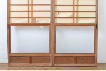アンティーク建具　腰板欅(ケヤキ)材　ガラス入り　経年を感じる風合いが魅力の幅狭障子戸2枚セット(引き戸、ガラス帯戸)(R-063597)