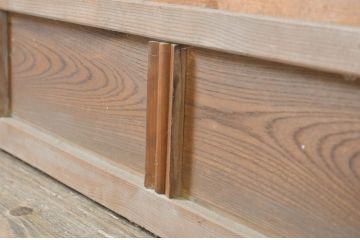 アンティーク建具　腰板欅(ケヤキ)材　ガラス入り　経年を感じる風合いが魅力の幅狭障子戸2枚セット(引き戸、ガラス帯戸)(R-063597)